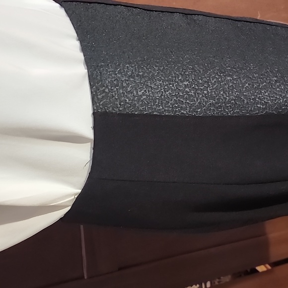 TAHARI Blakley Black and Grey Pencil Skirt Size 6 - Picture 3 of 7